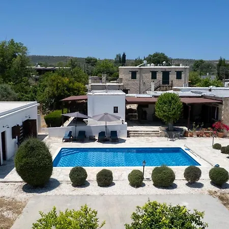 Chloe's House * Pano Akourdalia