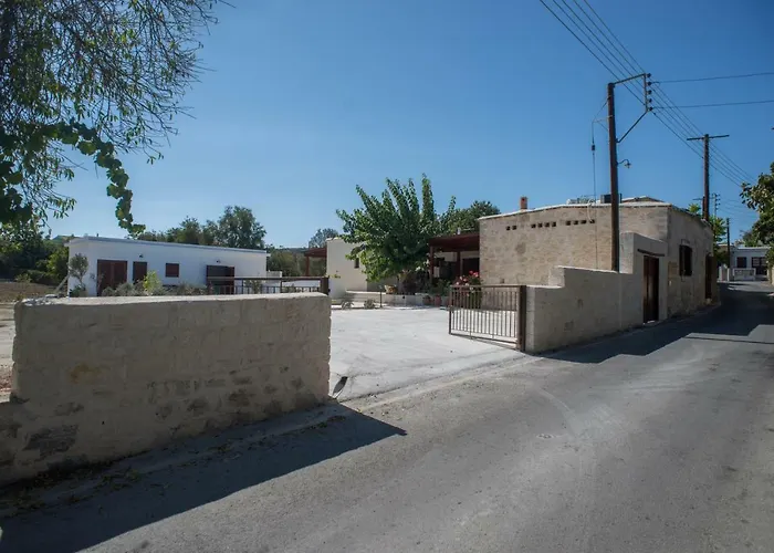 Lantställe Chloe's House